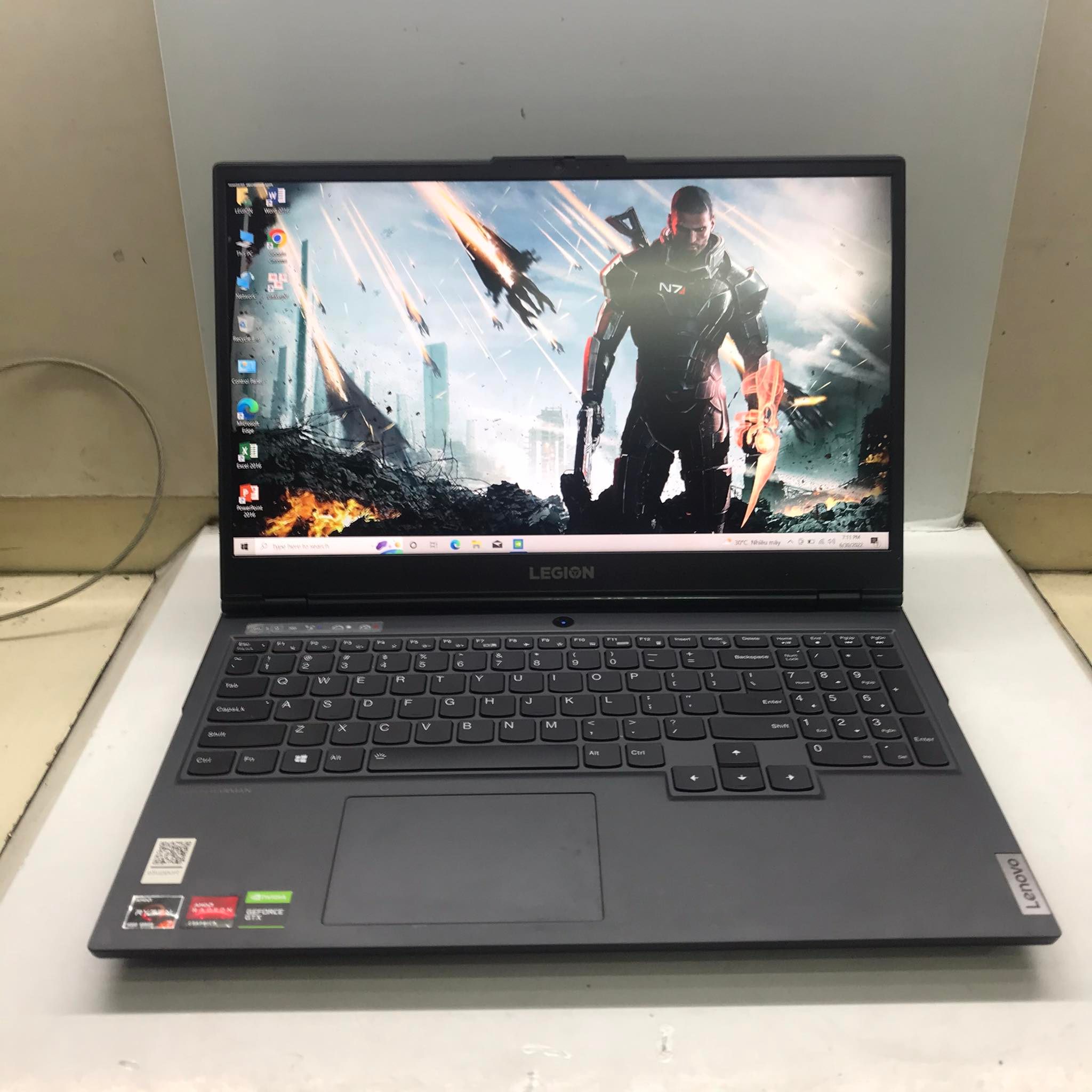  Lenovo Legion 5 15ARH05 82B10051US - AMD Ryzen 7 4800H