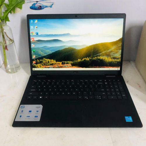 Dell Latitude 3520 Intel Core i3-1115G4